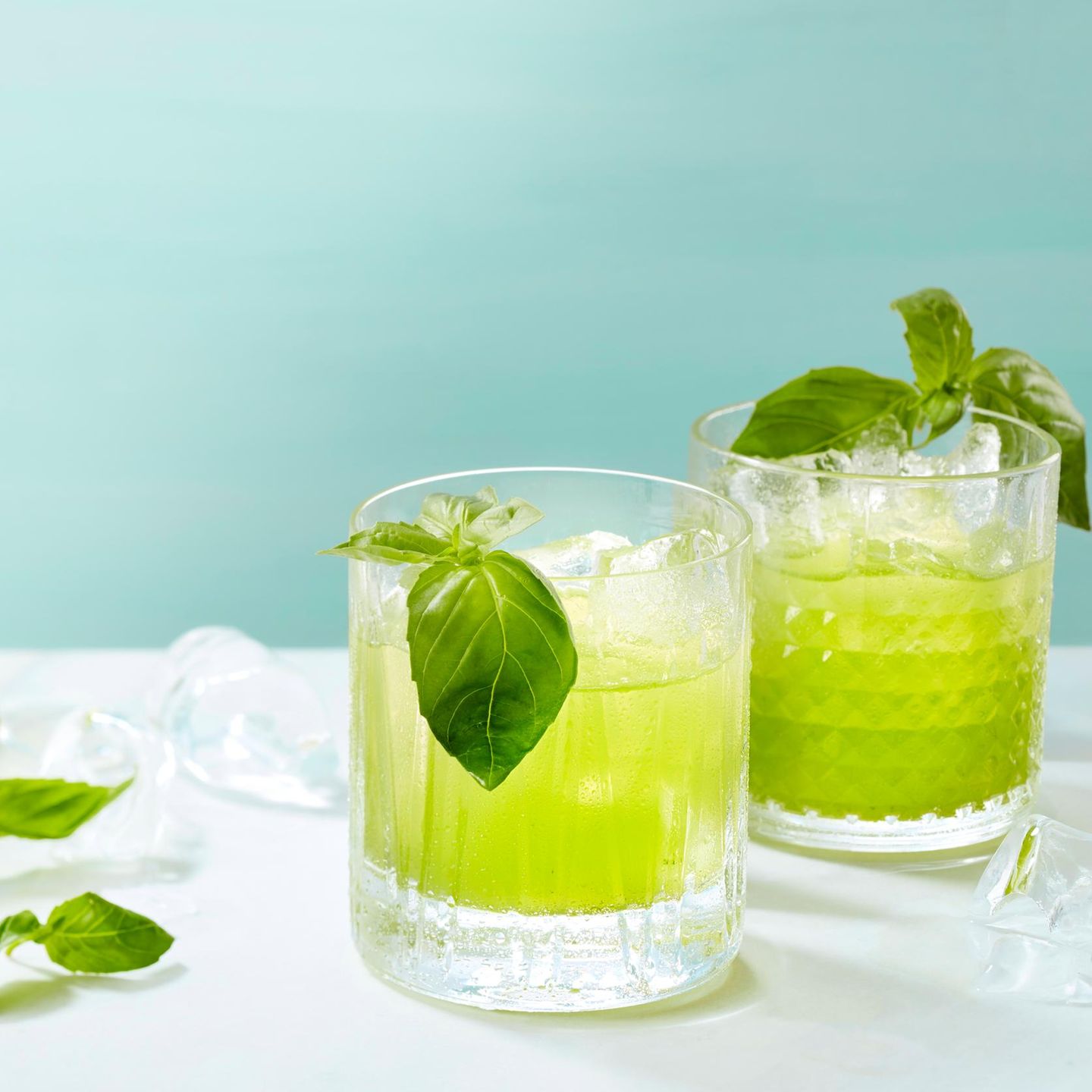 Mixoloshe Non-Alcoholic Cocktail Recipe - Basil Smash